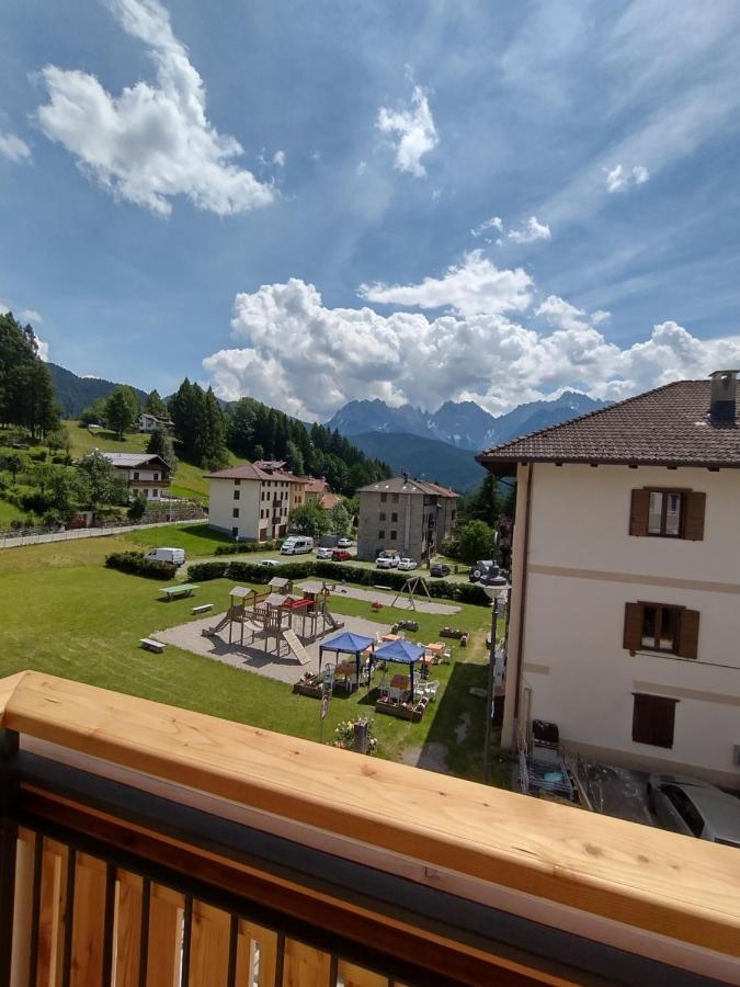 Hotel Da Marco Vigo di Cadore Exterior photo